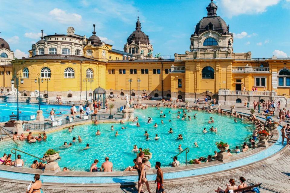 Universal Apartment Budapest Budapeste Exterior foto